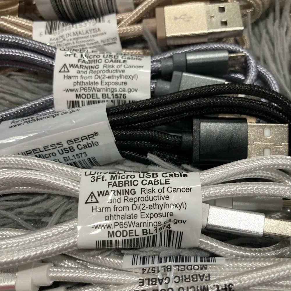 Lot of 30 Wireless Gear Fabric micro USB cables